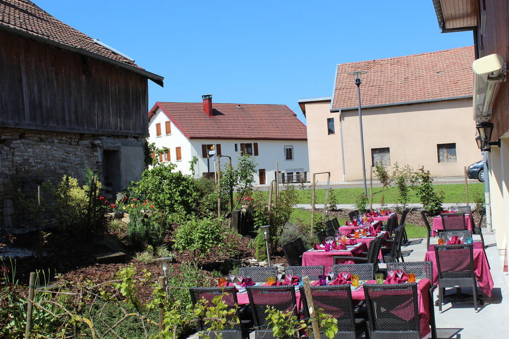 Le Champ Des Lys Hotel Amancey Exterior photo
